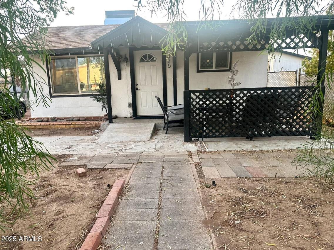 326 N 39th Dr., Phoenix, AZ 85009