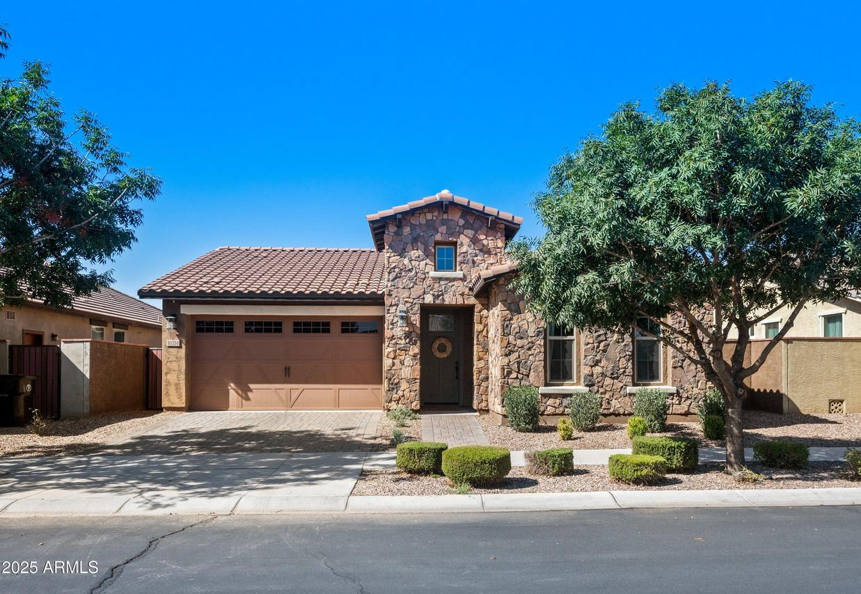 10334 E Corbin Ave., Mesa, AZ 85212