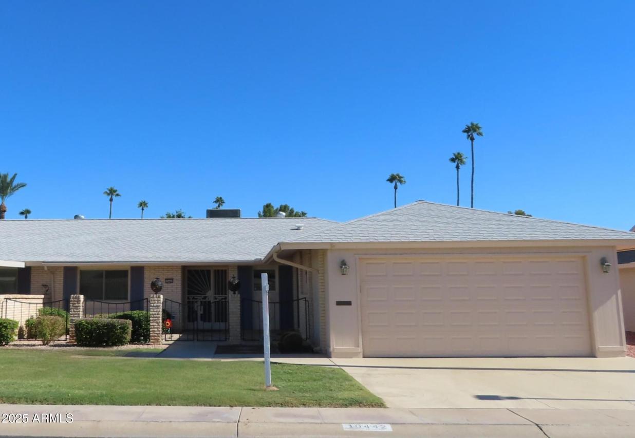 10442 W Tropicana Cir., Sun City, AZ 85351