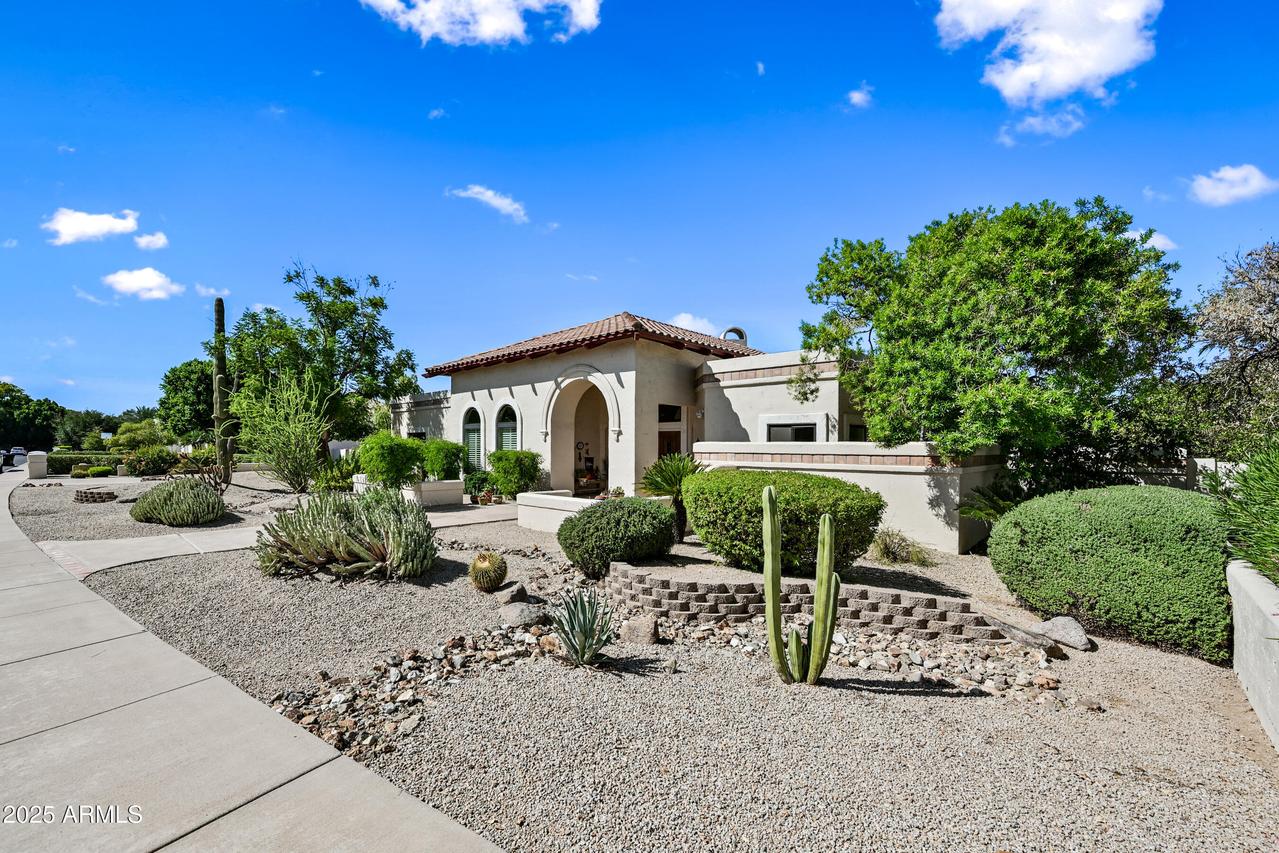 4042 E Hope St., Mesa, AZ 85205