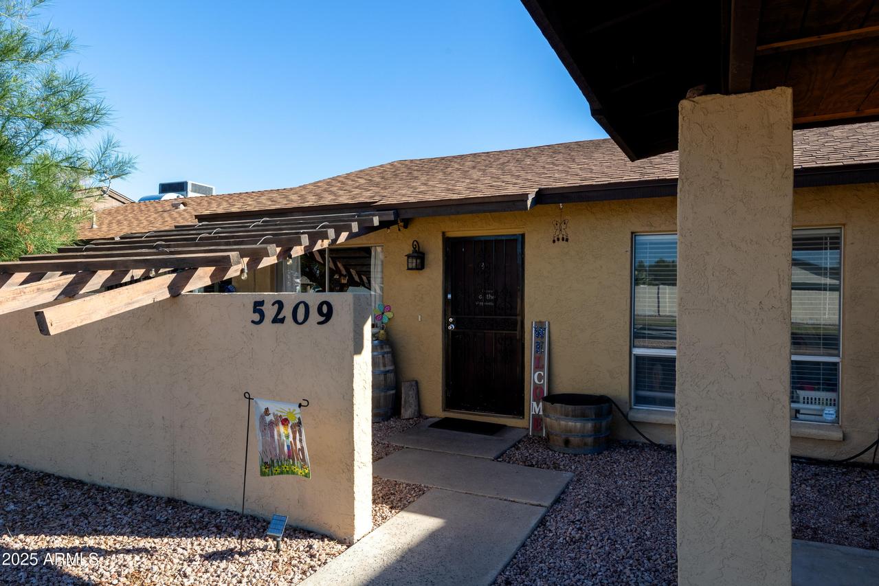5209 W Palo Verde Ave., Glendale, AZ 85302