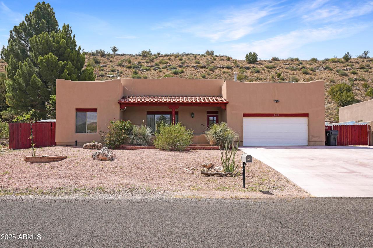 3725 E Montezuma Ave., Rimrock, AZ 86335