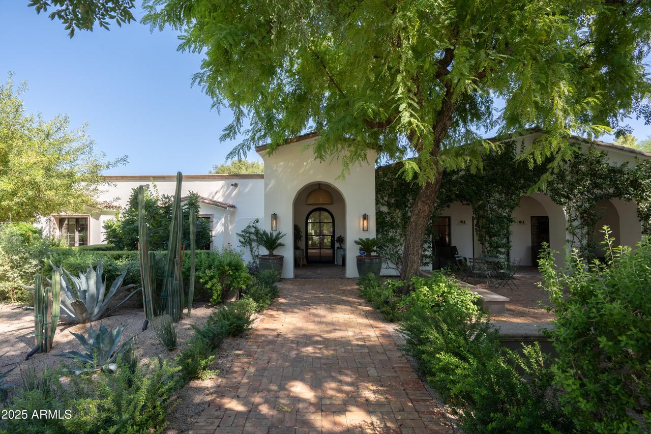 8331 N 75th St., Scottsdale, AZ 85258