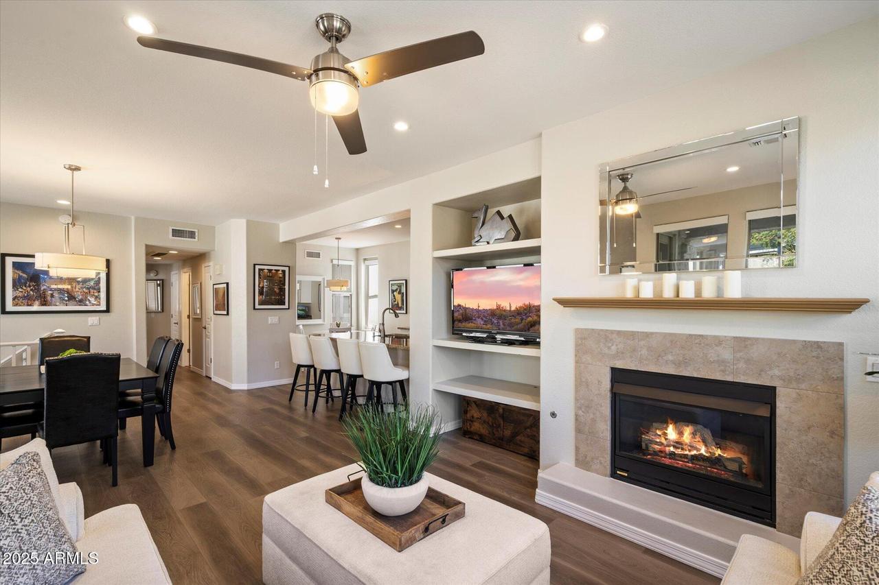 15221 N Clubgate Dr. #2082, Scottsdale, AZ 85254