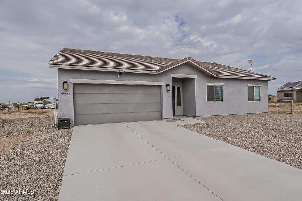 32512 N 213th Ave., Wittmann, AZ 85361