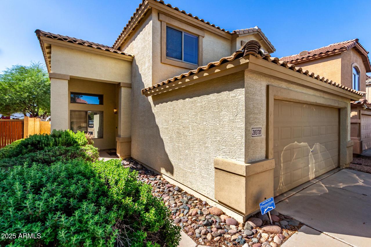 28370 N Gold Ln., San Tan Valley, AZ 85143