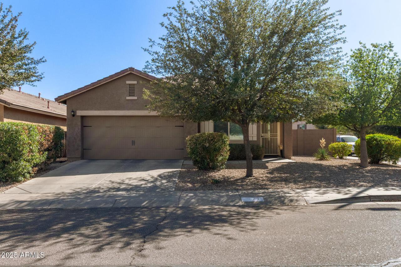 4625 W Crescent Rd., San Tan Valley, AZ 85144
