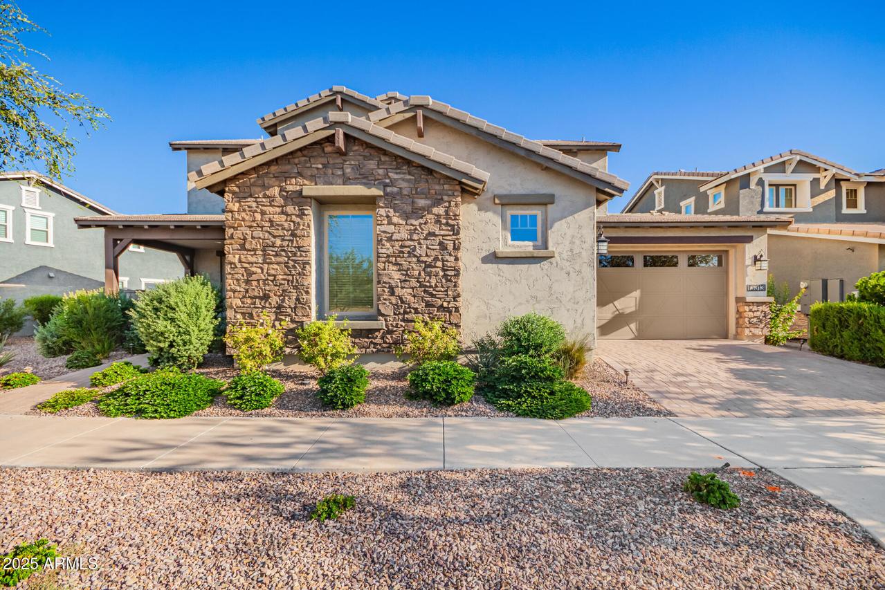 10313 E Thornton Ave., Mesa, AZ 85212