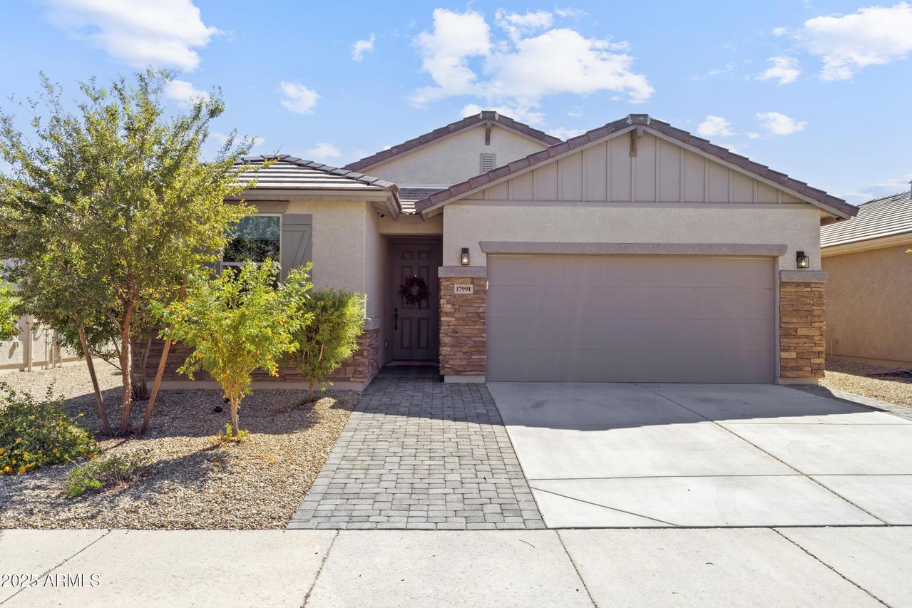 17991 W Via Del Sol, Surprise, AZ 85387