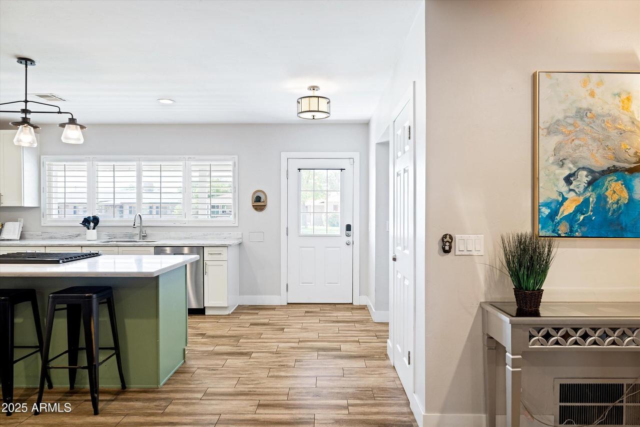 2126 W Cambridge Ave., Phoenix, AZ 85009