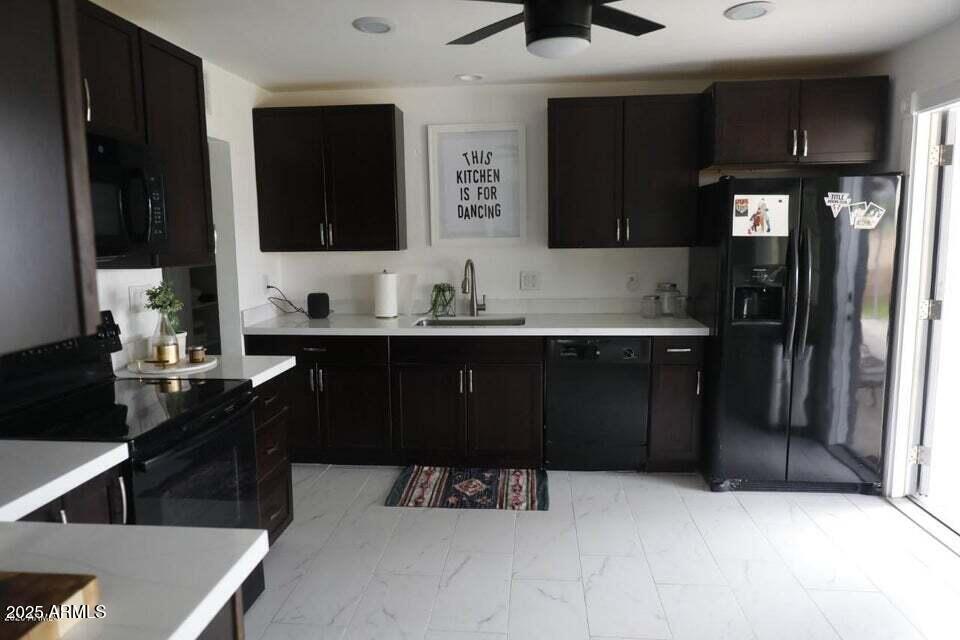 1020 S Lola Ln., Tempe, AZ 85281