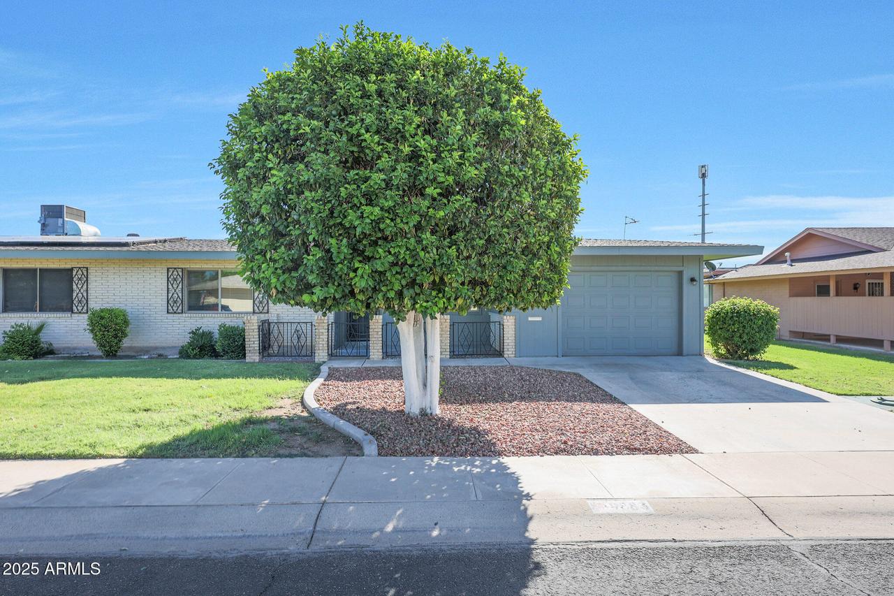 9883 N Balboa Dr., Sun City, AZ 85351