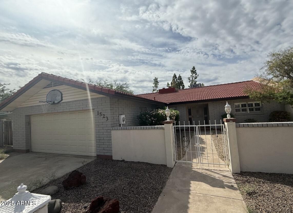 1523 W Glenn Dr., Phoenix, AZ 85021