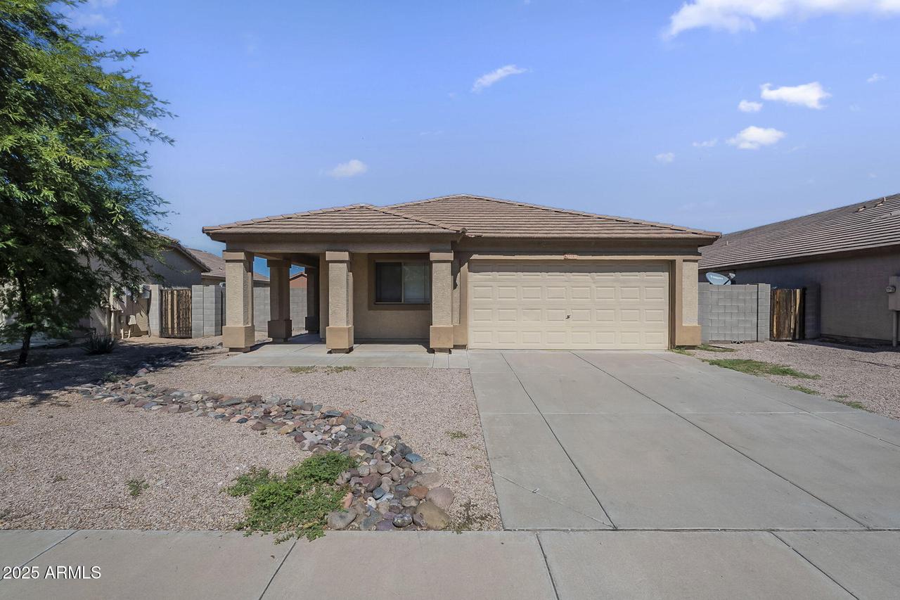 2518 W Carson Rd., Phoenix, AZ 85041