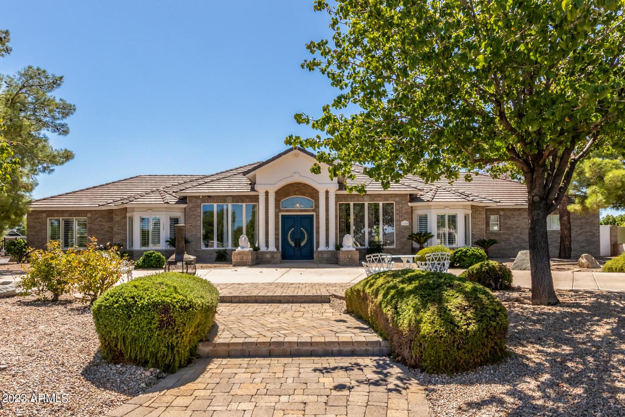 1309 E Salado Cir., Mesa, AZ 85203