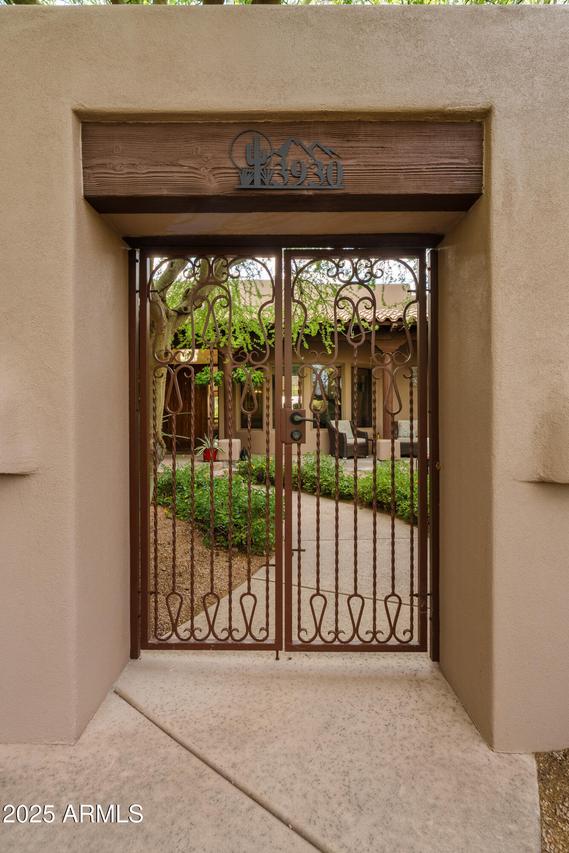 3930 N Pinnacle Hills Cir., Mesa, AZ 85207