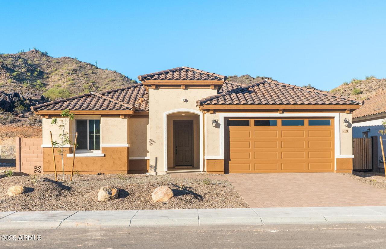 7124 W Oberlin Way, Peoria, AZ 85383