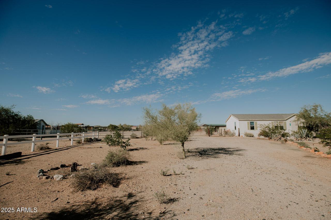 25118 W Saddle Mountain Rd., Morristown, AZ 85342