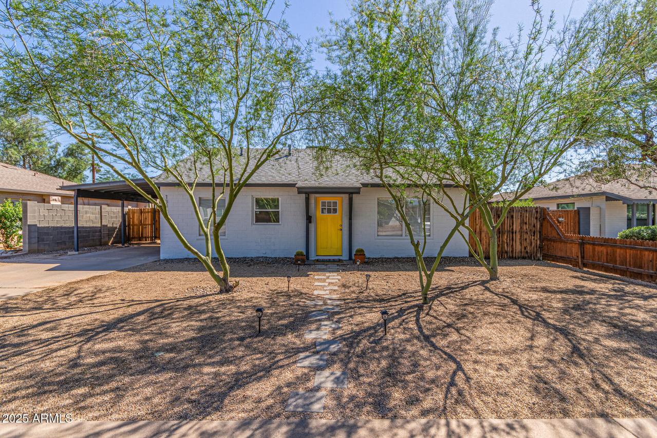1331 E Indianola Ave., Phoenix, AZ 85014