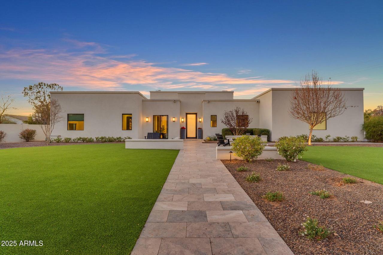 12034 N 61st St., Scottsdale, AZ 85254