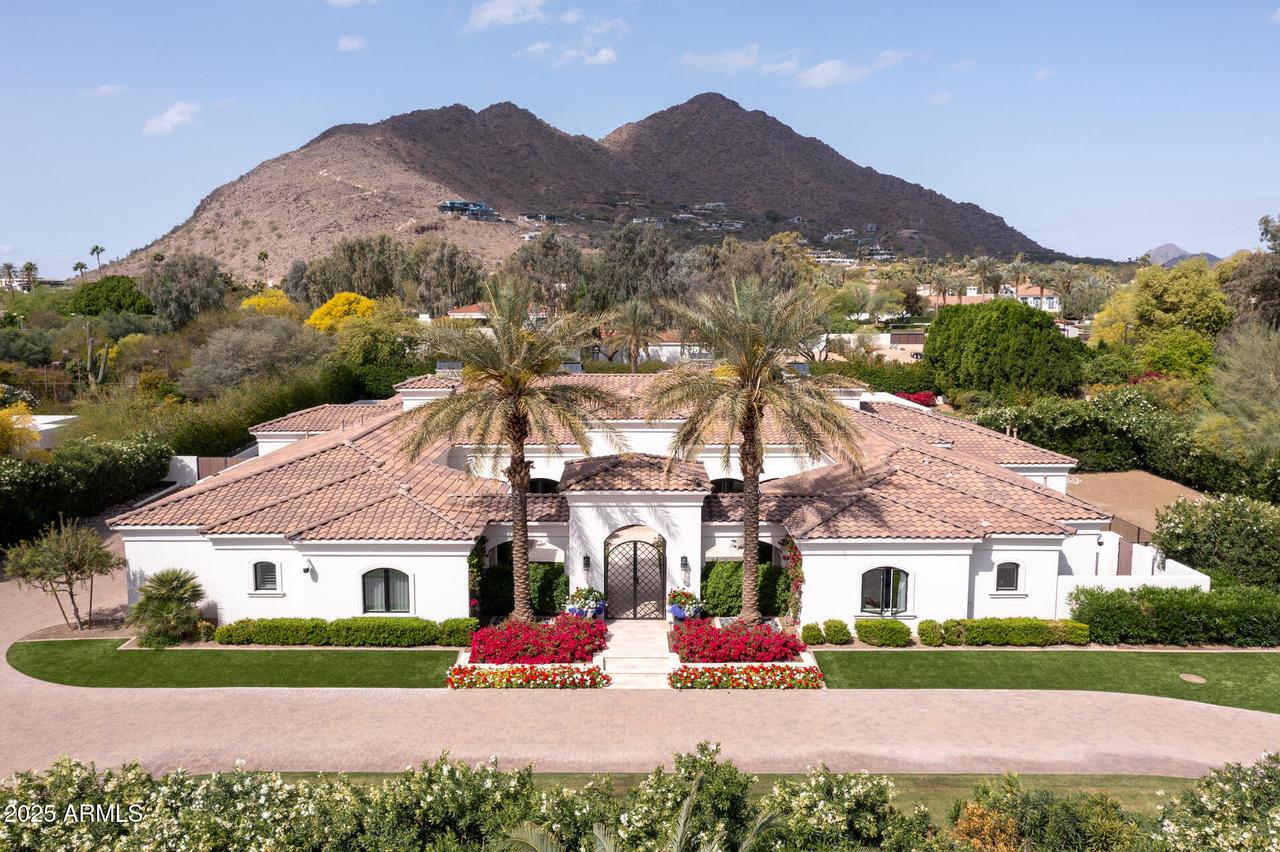 5220 N Casa Blanca Dr., Paradise Valley, AZ 85253