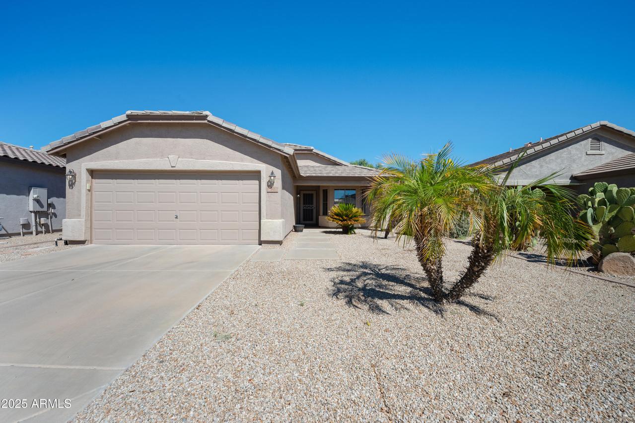 30 E Zinnia Pl., San Tan Valley, AZ 85143