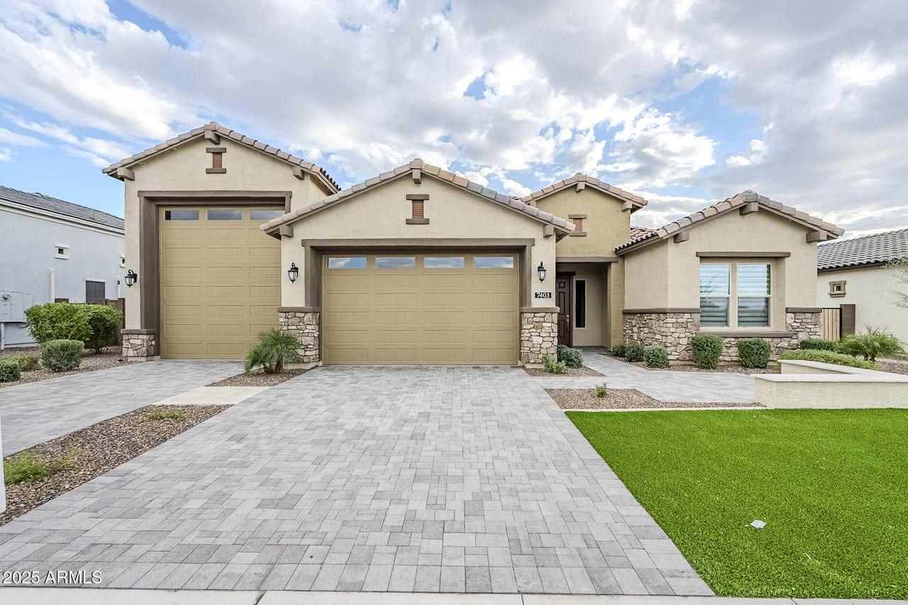 7403 W Lisbon Ln., Peoria, AZ 85381