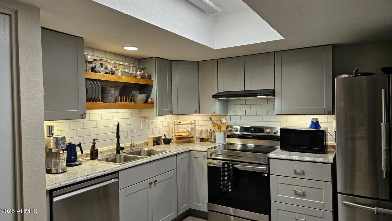 640 N Hobson Rd., Mesa, AZ 85203
