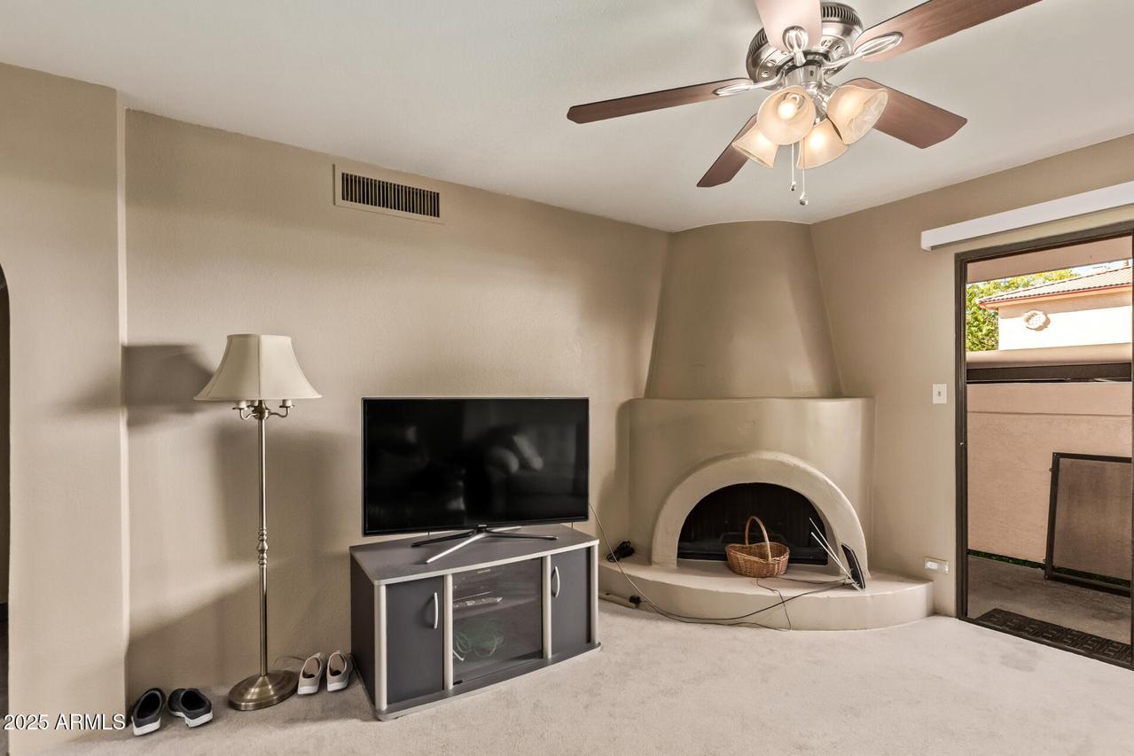 10410 N Cave Creek Rd. #1230, Phoenix, AZ 85020