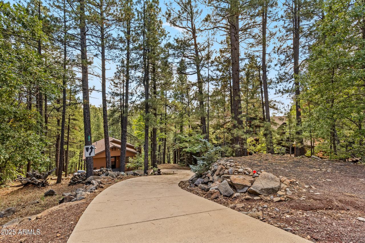 1265 E Cougar St., Munds Park, AZ 86017