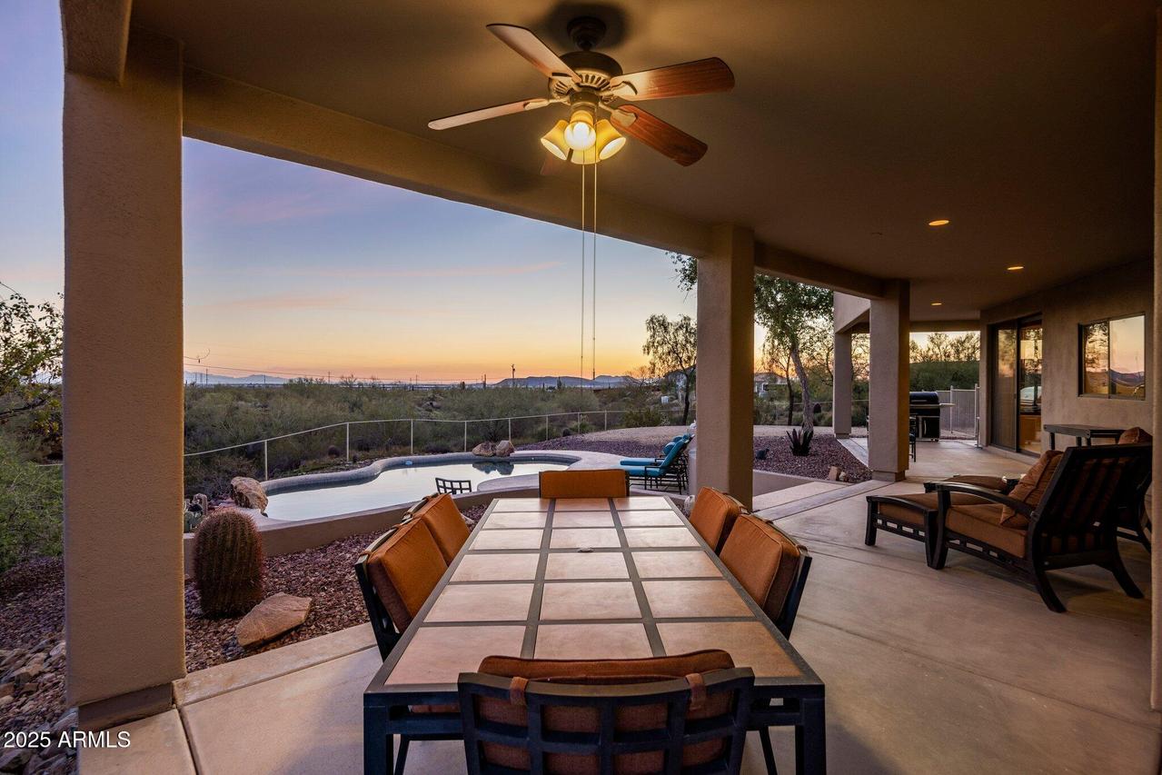 205 W Quartz Rock Rd., Phoenix, AZ 85085