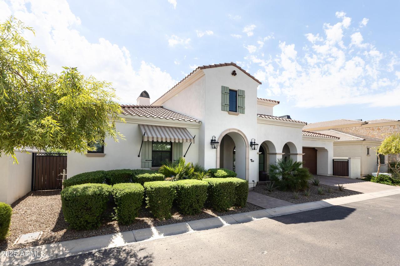 3919 E Sheila Ln., Phoenix, AZ 85018