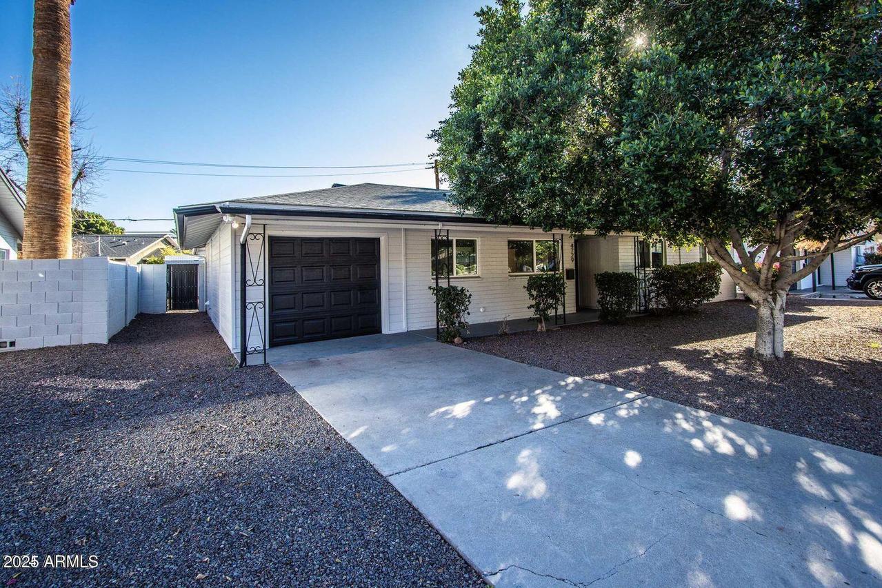 4729 N 24th St., Phoenix, AZ 85016