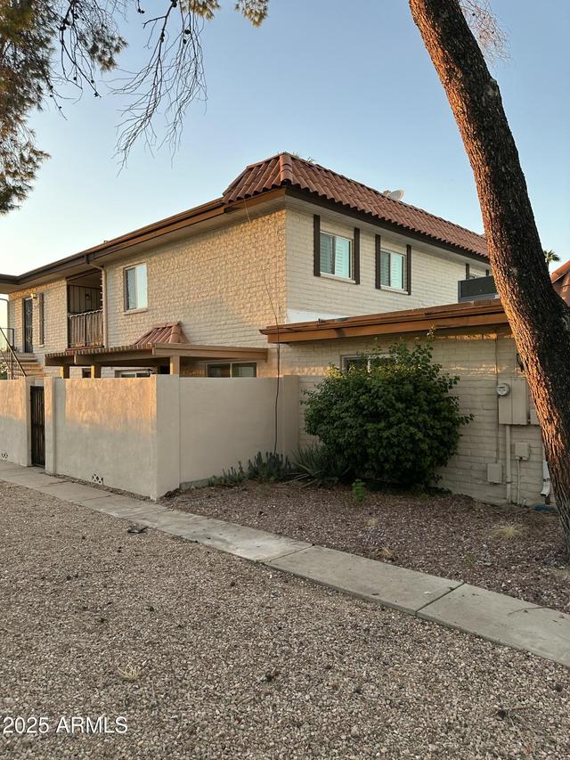 13421 N 8th St., Phoenix, AZ 85022
