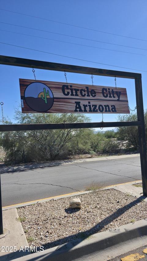 210 Vladek Cir. #199, Morristown, AZ 85342