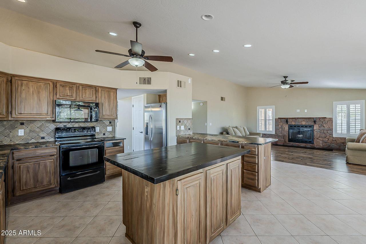 1410 N Goldfield Rd., Apache Junction, AZ 85119