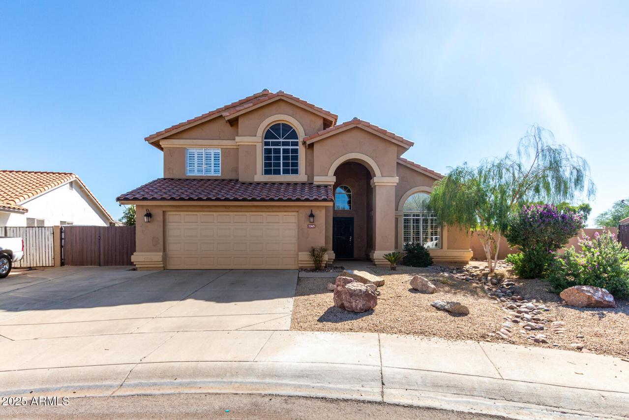 7365 W Via Del Sol Dr., Glendale, AZ 85310