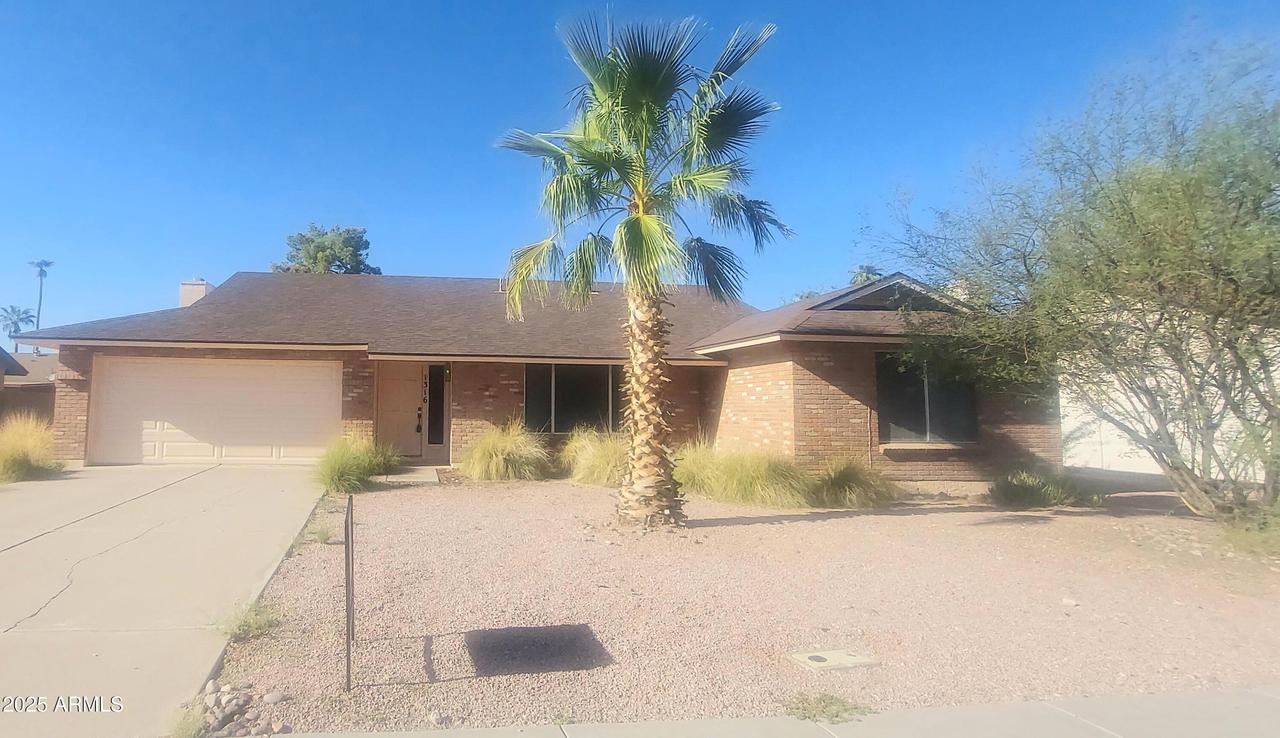1316 W Los Lagos Vista, Mesa, AZ 85202