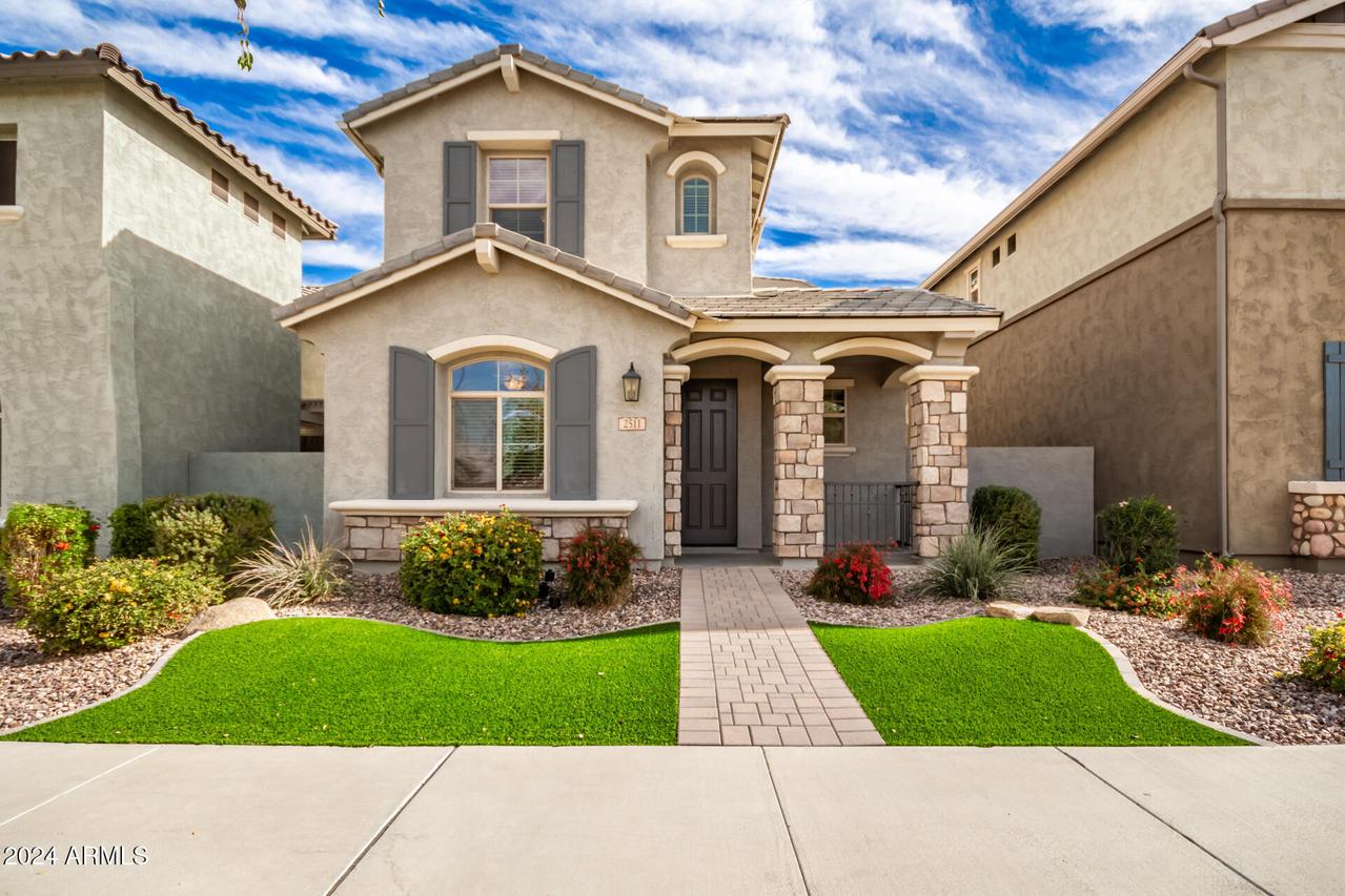 2511 S Entwistle St., Gilbert, AZ 85295
