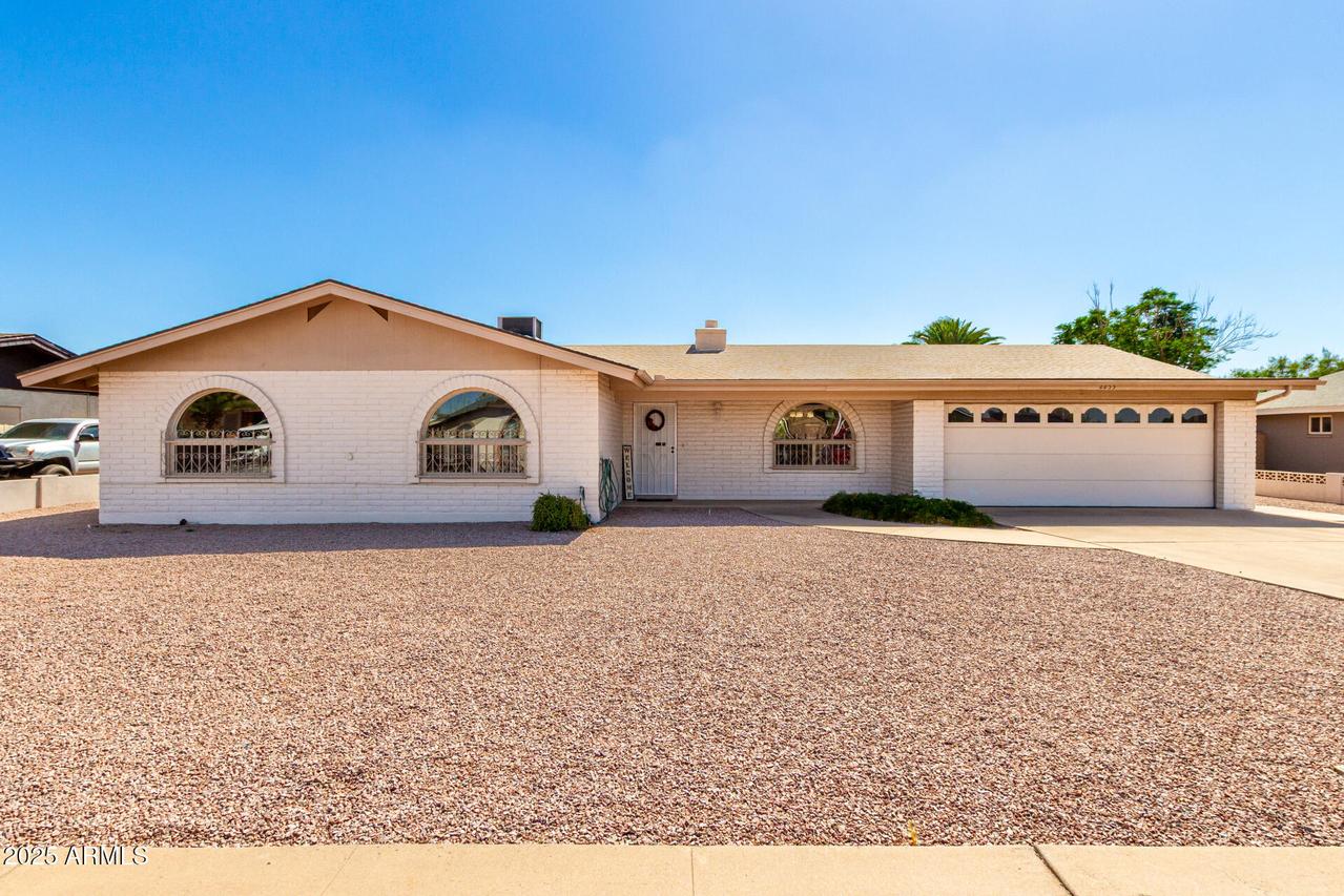 2253 E Encanto St., Mesa, AZ 85213