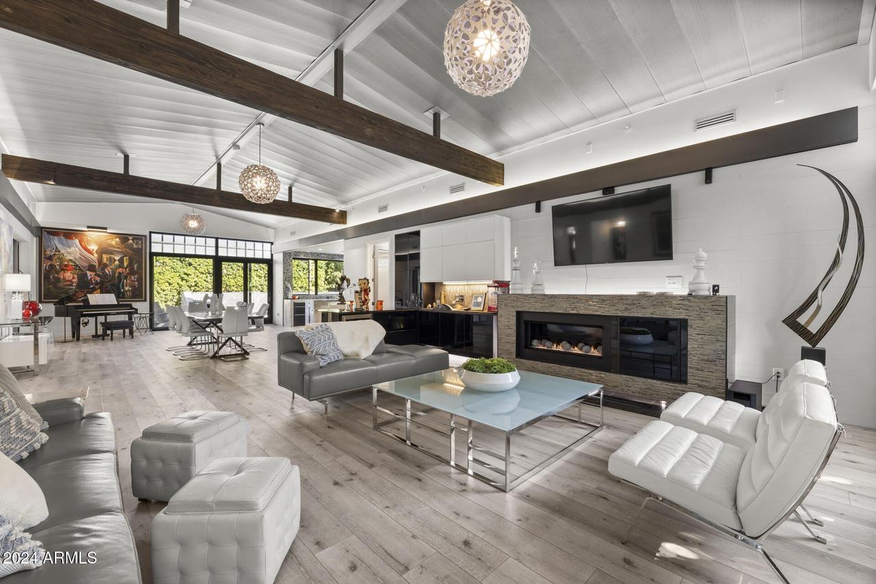 8614 E Berridge Ln., Scottsdale, AZ 85250