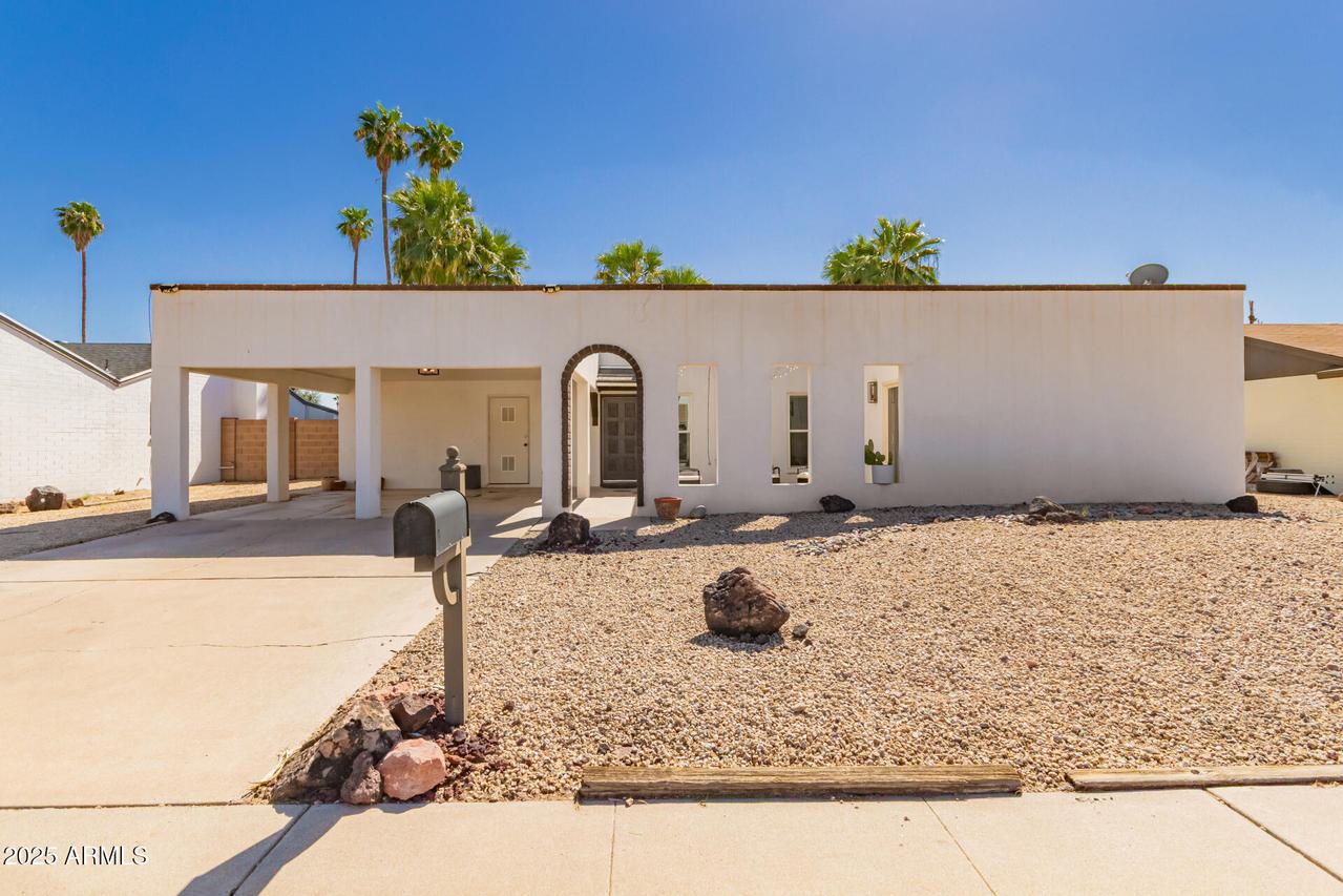 12413 N Columbine Dr., Phoenix, AZ 85029