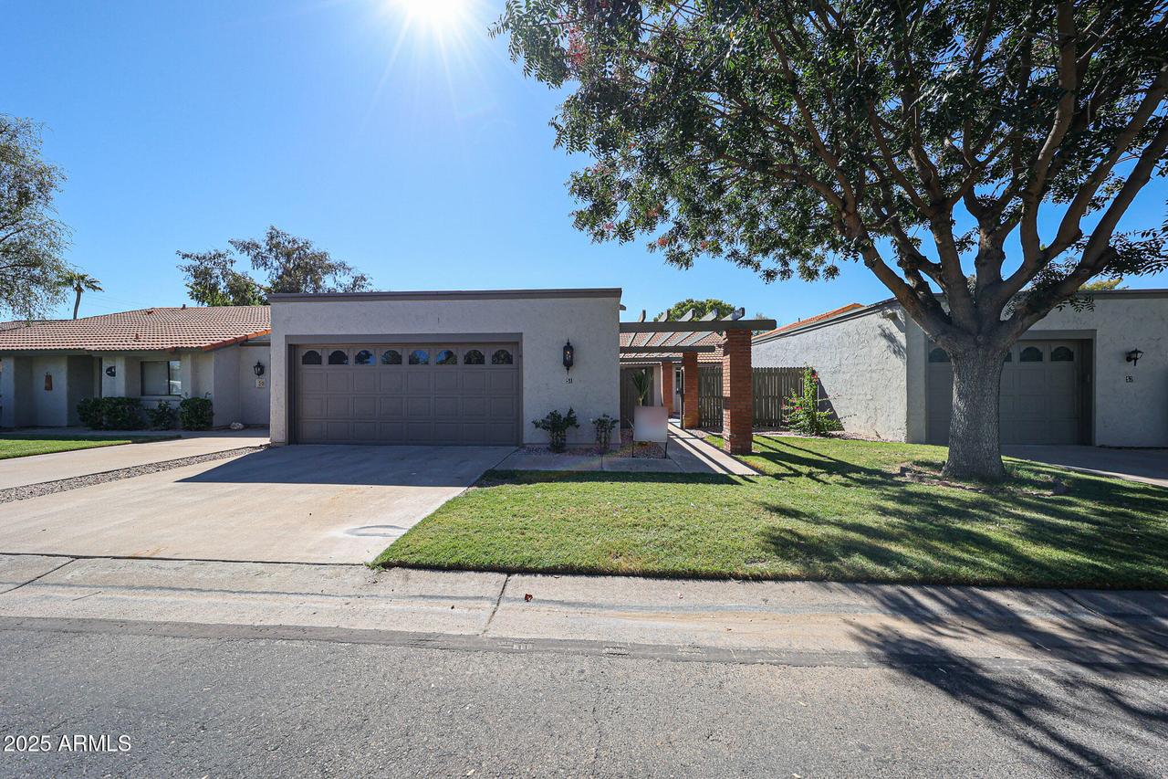 51 Leisure World, Mesa, AZ 85206