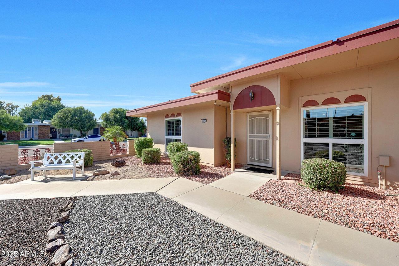 13093 N 100th Dr., Sun City, AZ 85351