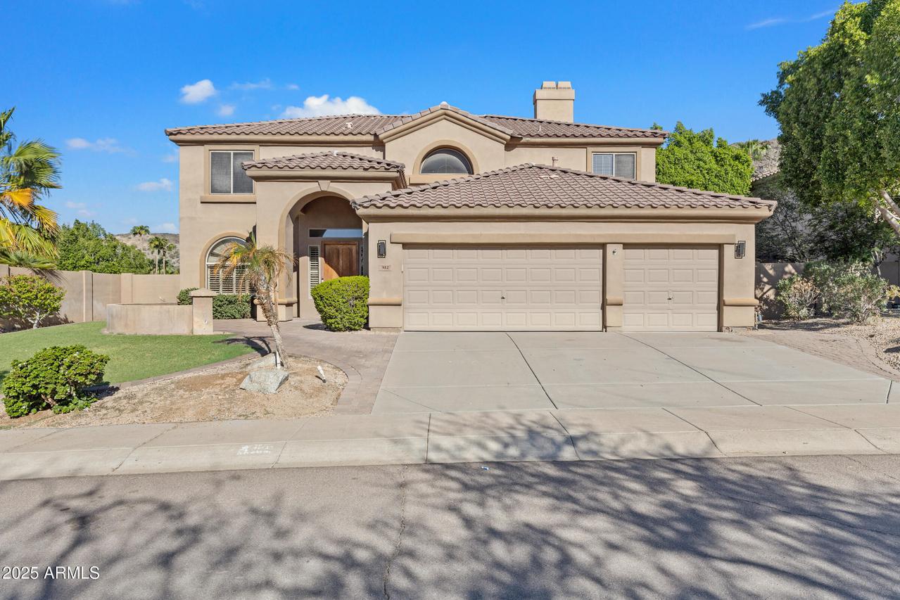 312 W Mountain Sky Ave., Phoenix, AZ 85045