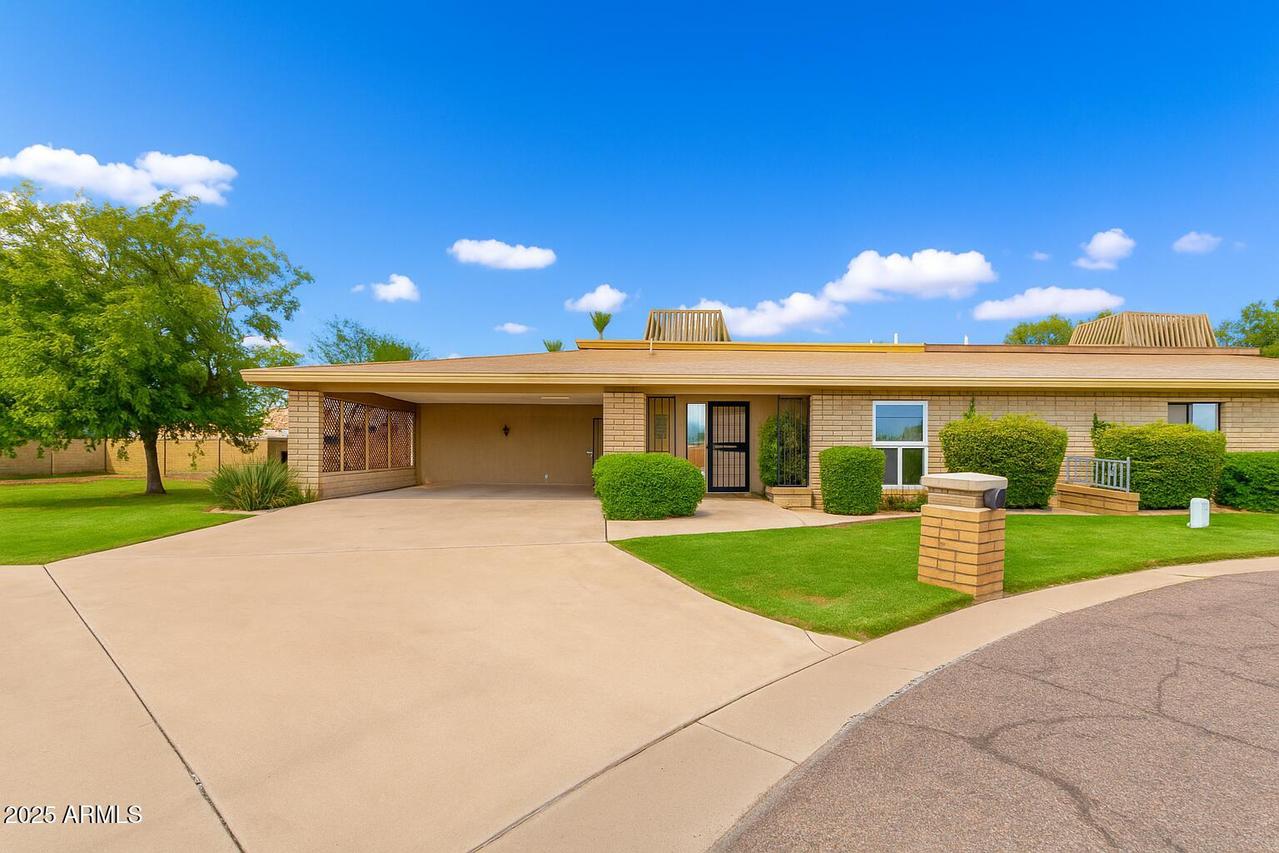 1012 E Wagon Wheel Dr., Phoenix, AZ 85020