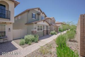 12468 W Hummingbird Ter., Peoria, AZ 85383