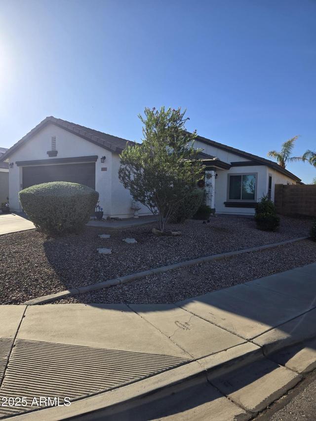 1027 W Desert Canyon Dr., San Tan Valley, AZ 85143
