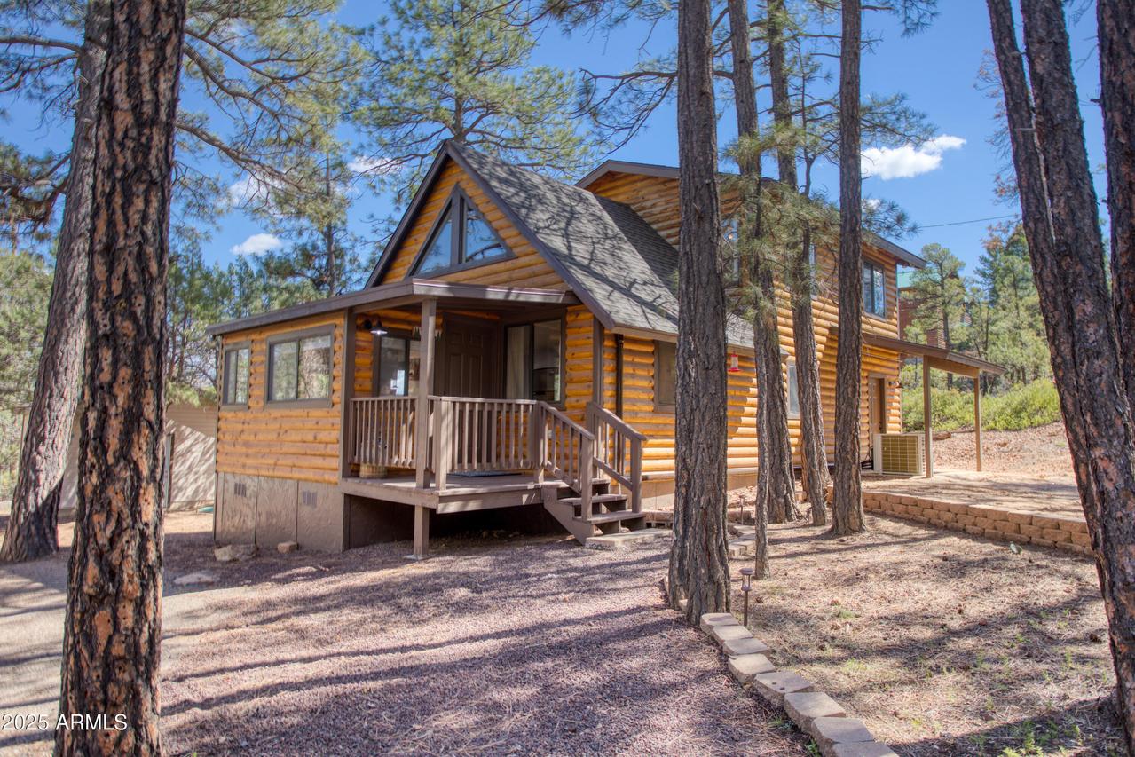929 White Mountain Dr., Show Low, AZ 85901