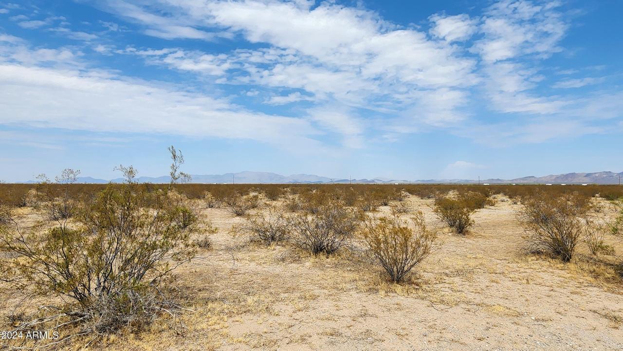 W Glendale Ave. #-, Tonopah, AZ 85354
